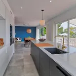 Вілла Villa, Private Pool And Great Views