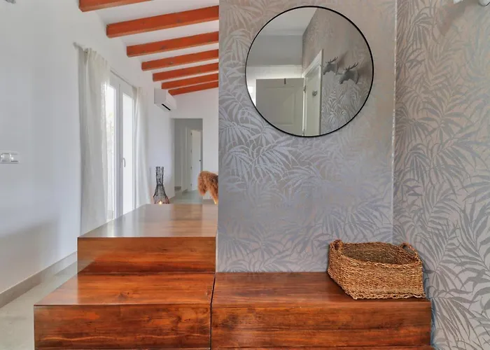 Villa, Private Pool And Great Views Вілла